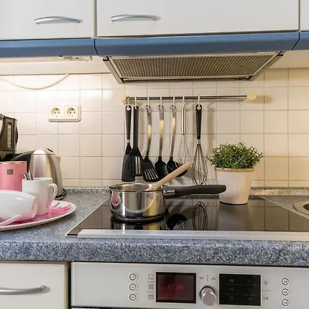 Haus-des-kurgastes-wohnung-4 Апартаменты Хайлигенхафен